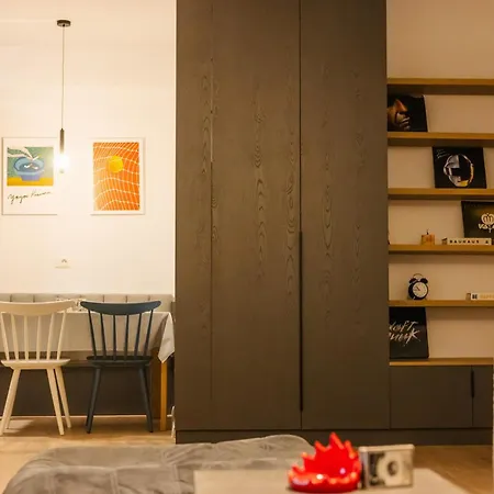 Modern Comfort In Lejlighed